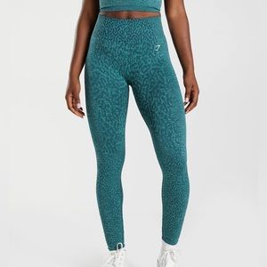 ADAPT ANIMAL SEAMLESS LEGGINGS size M